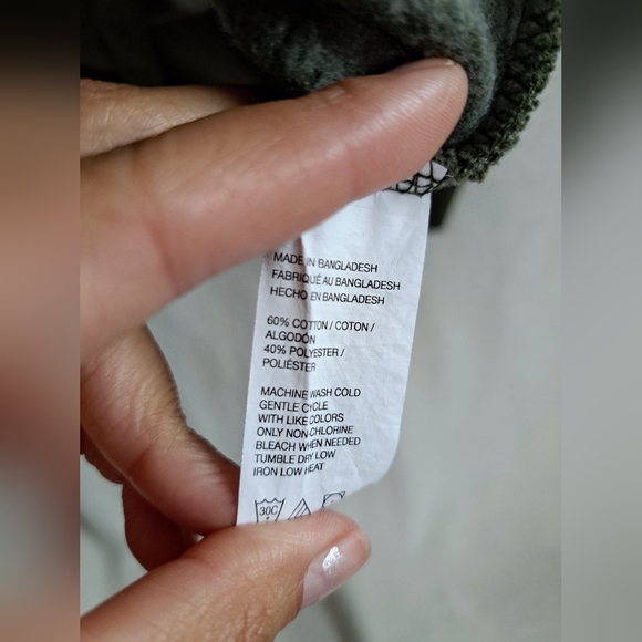 Men's G. H. Bass & Co Long Sleeve Pull Over Green Sweater - Picture 7 of 10